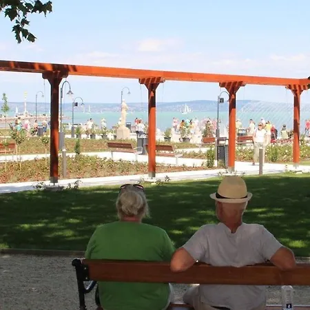 In Siofok-balaton 58140 شيوفوك
